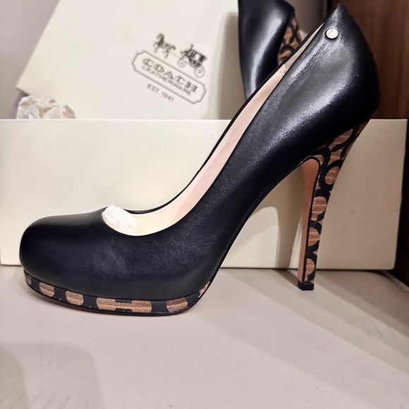 Coach ‘Alexa’ Black Leather High Heels with Signature Brown Accent -NIB - Picture 2 of 10